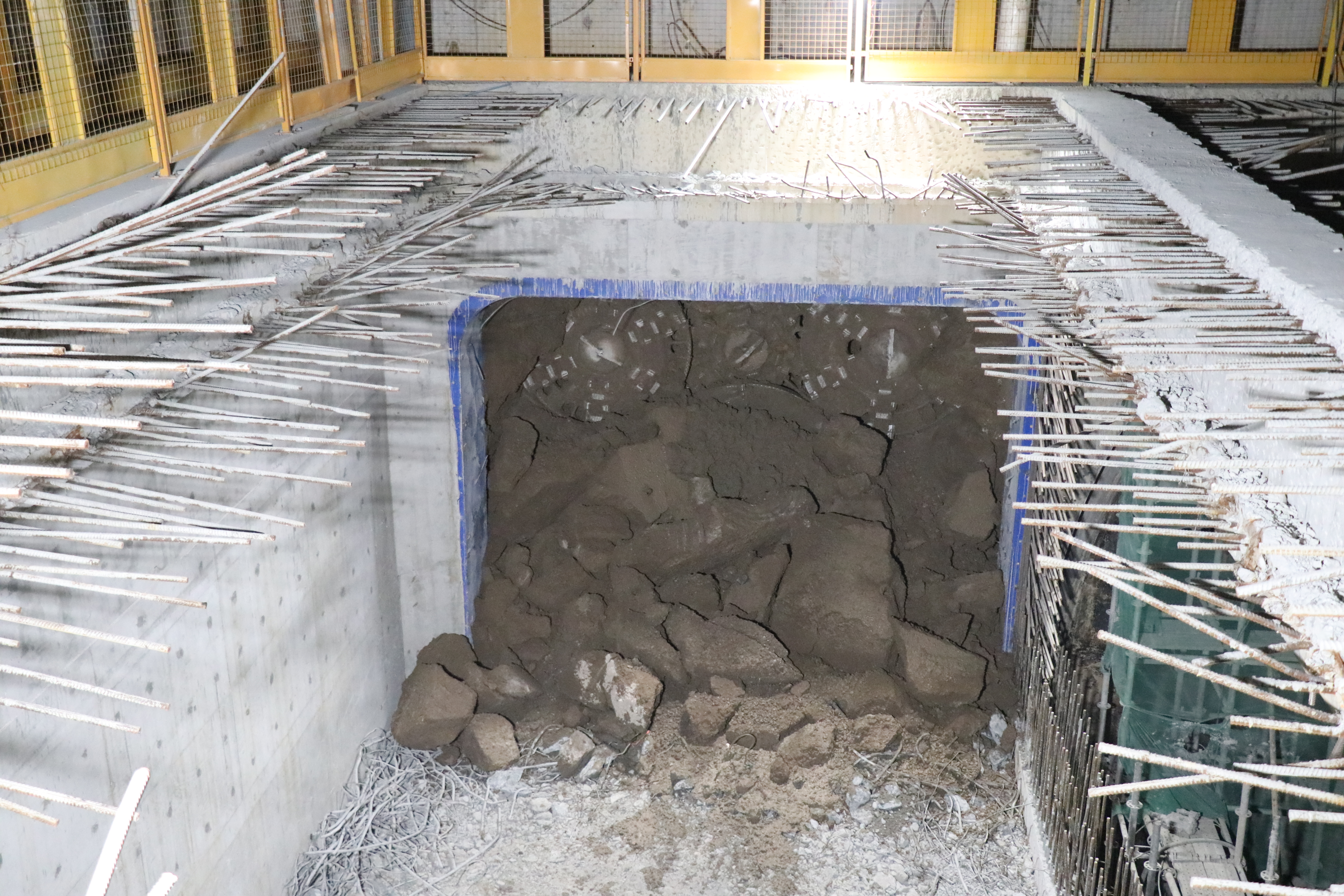 午夜无码伦费影视在线观看果冻