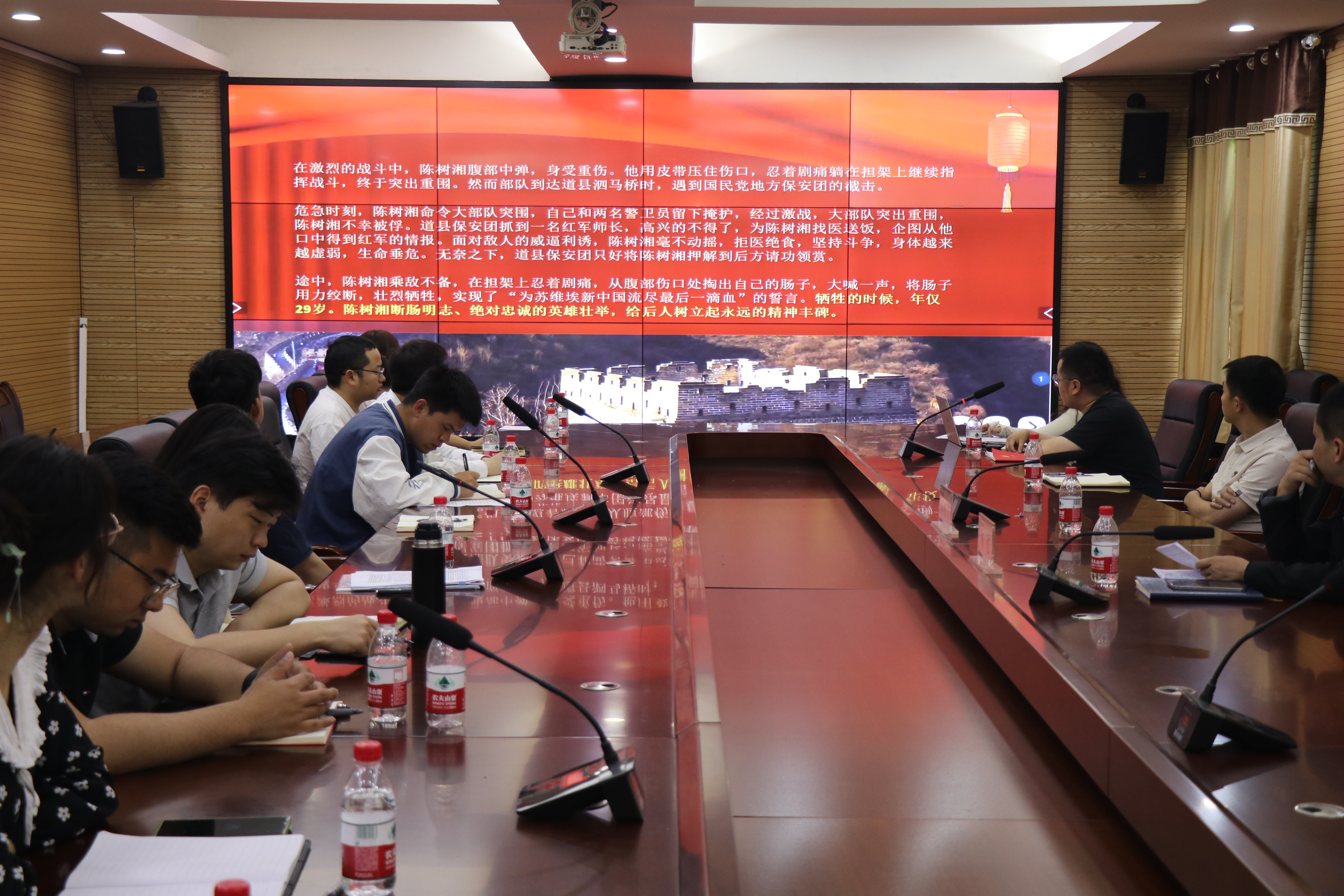 午夜无码伦费影视在线观看果冻