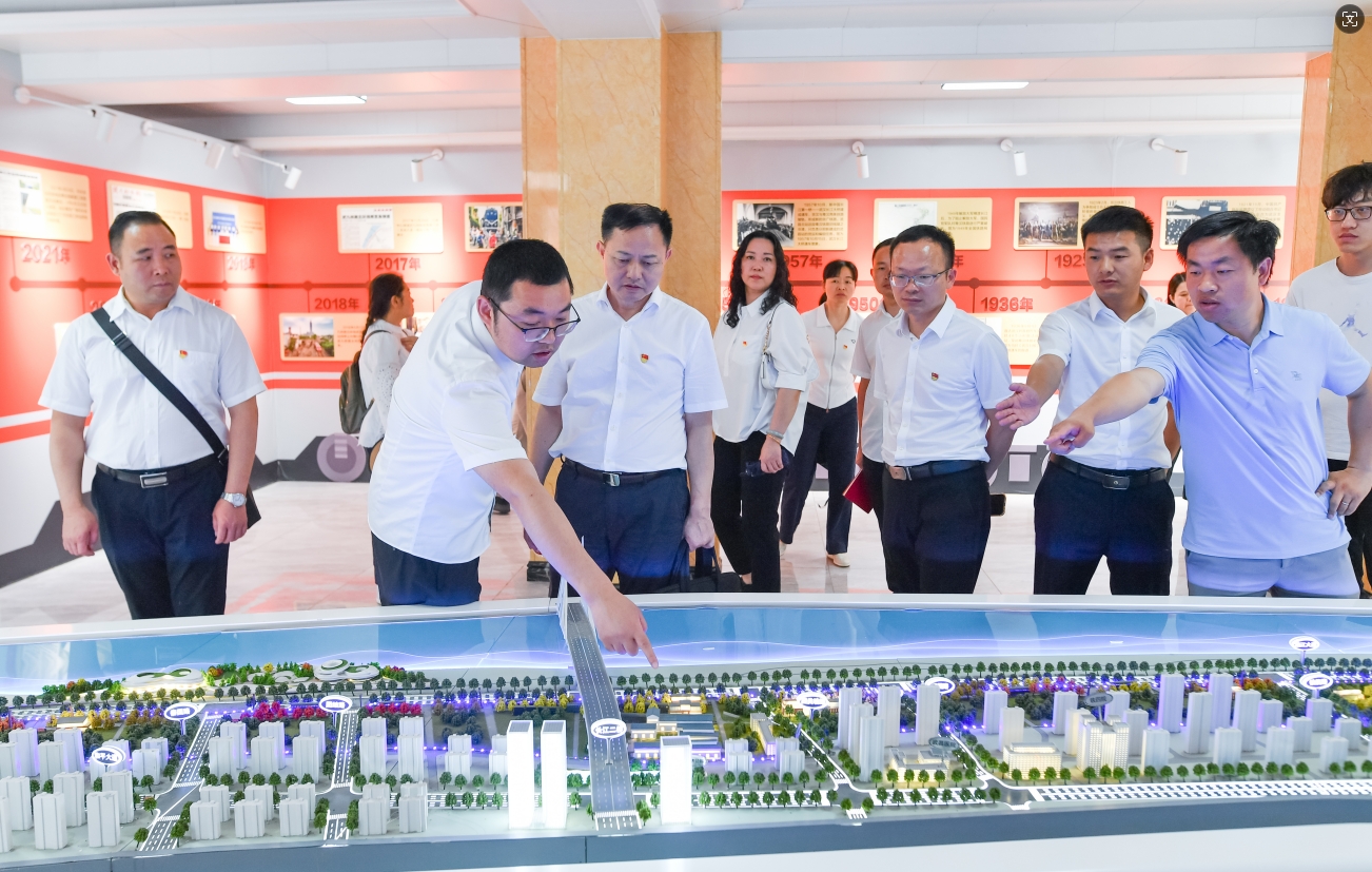 午夜无码伦费影视在线观看果冻