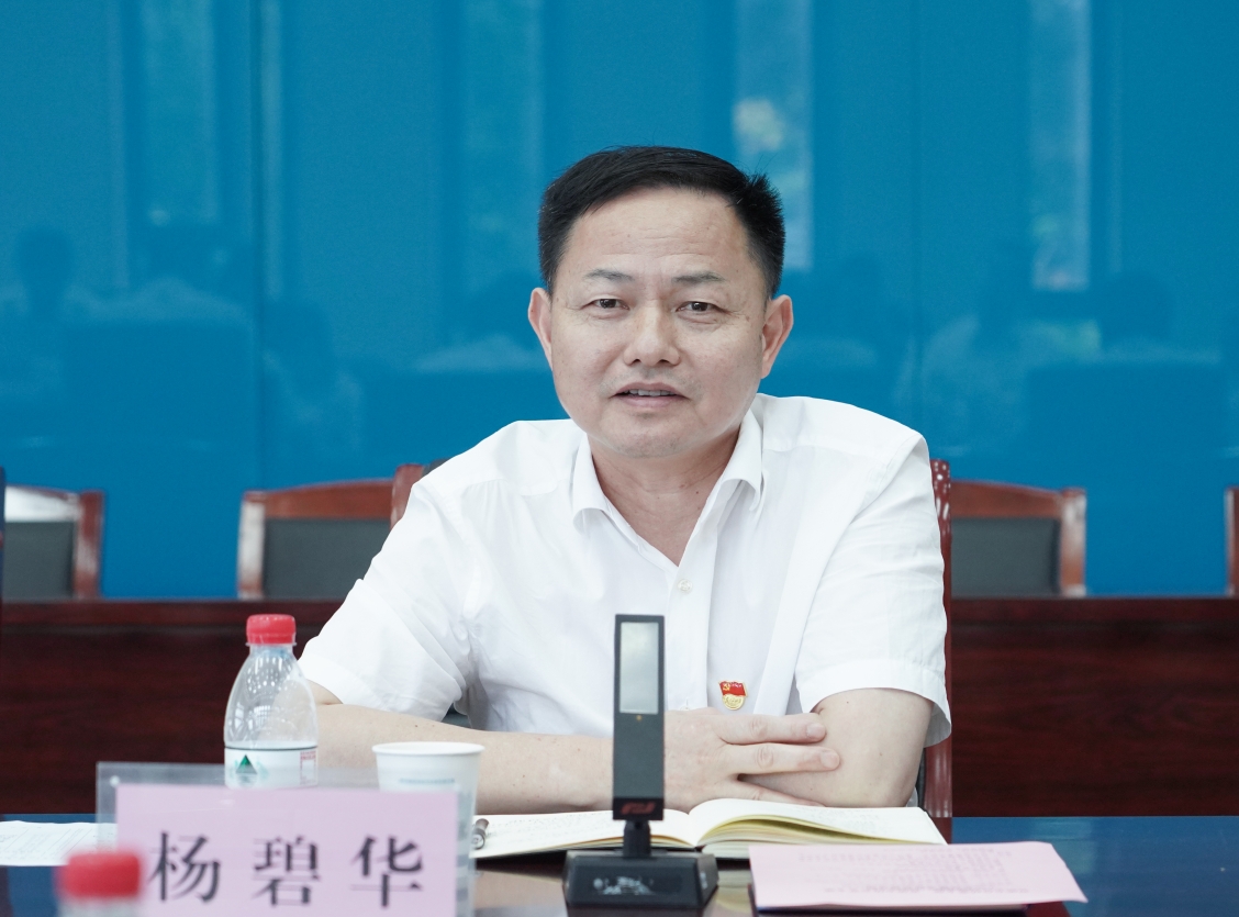 午夜无码伦费影视在线观看果冻