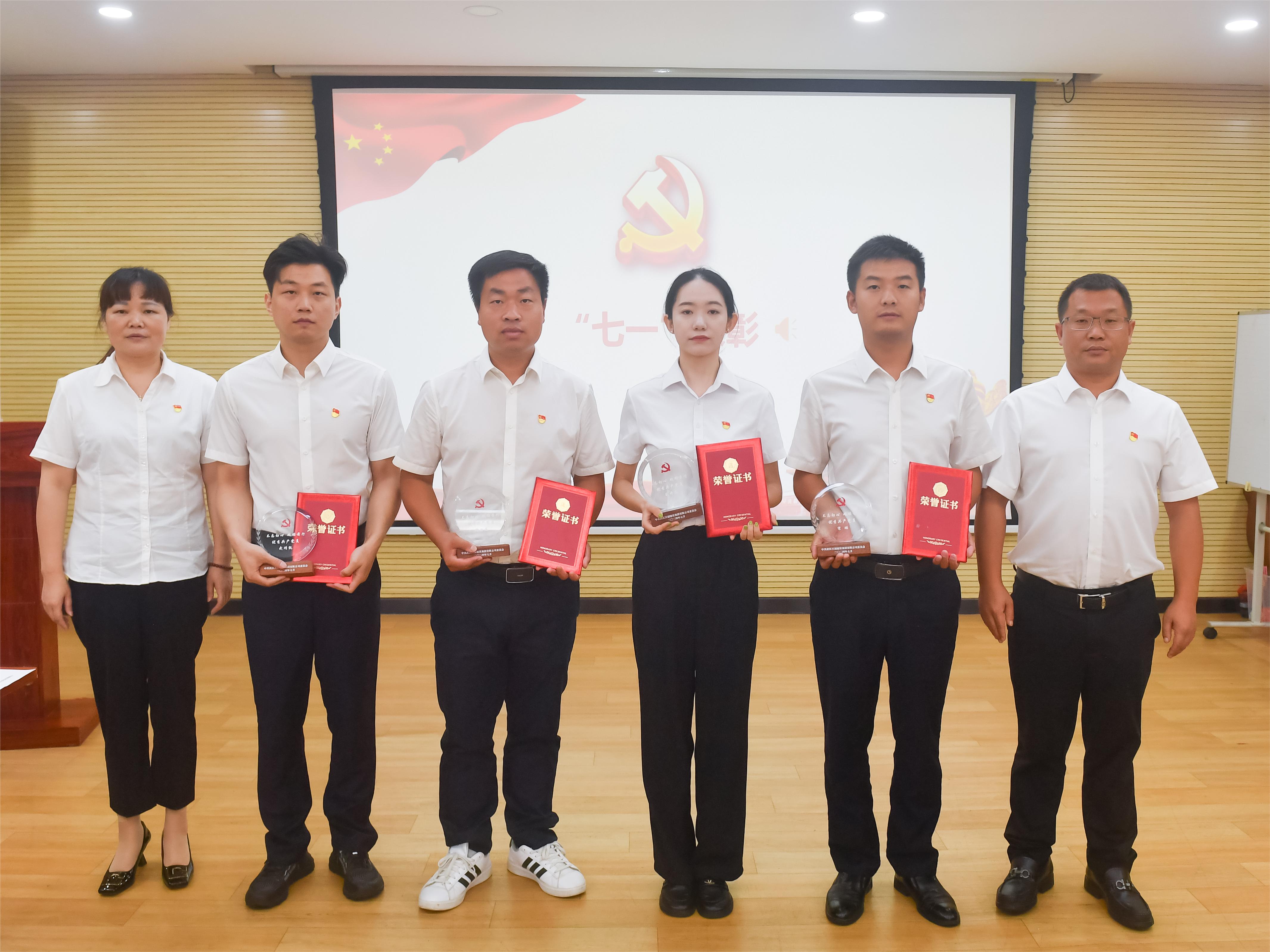 午夜无码伦费影视在线观看果冻