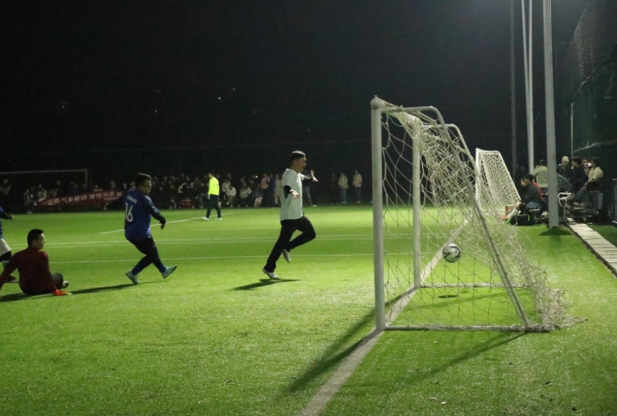 午夜无码伦费影视在线观看果冻