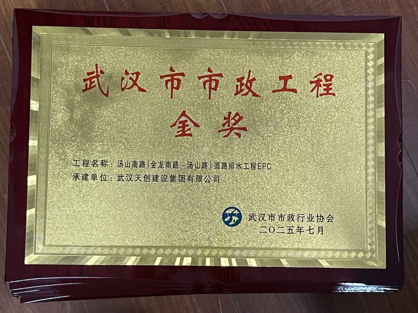 午夜无码伦费影视在线观看果冻
