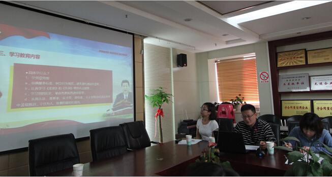 午夜无码伦费影视在线观看果冻