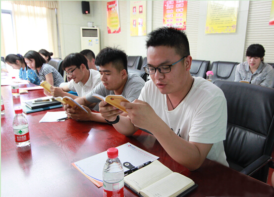 午夜无码伦费影视在线观看果冻