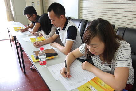 午夜无码伦费影视在线观看果冻