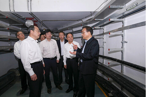 午夜无码伦费影视在线观看果冻