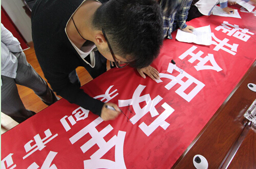 午夜无码伦费影视在线观看果冻