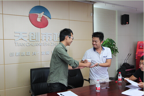 午夜无码伦费影视在线观看果冻