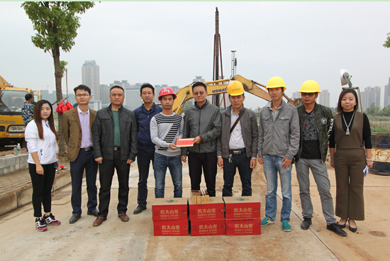 午夜无码伦费影视在线观看果冻