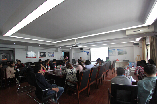 午夜无码伦费影视在线观看果冻