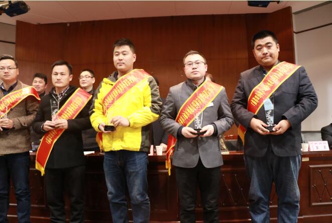 午夜无码伦费影视在线观看果冻