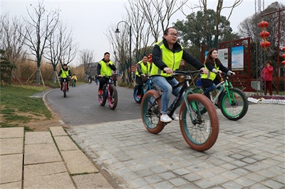 午夜无码伦费影视在线观看果冻
