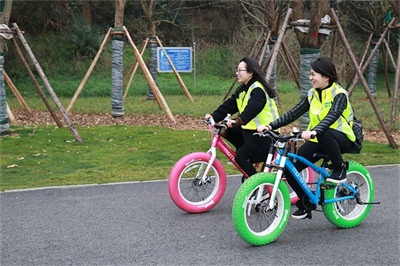 午夜无码伦费影视在线观看果冻