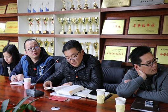 午夜无码伦费影视在线观看果冻