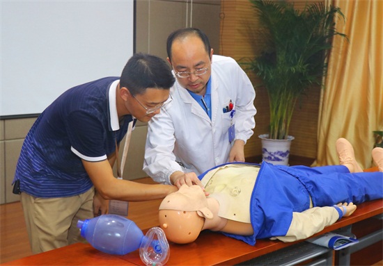 午夜无码伦费影视在线观看果冻