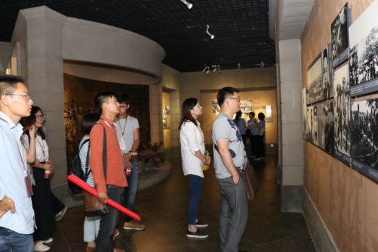 午夜无码伦费影视在线观看果冻