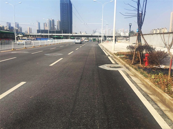 午夜无码伦费影视在线观看果冻