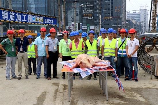 午夜无码伦费影视在线观看果冻