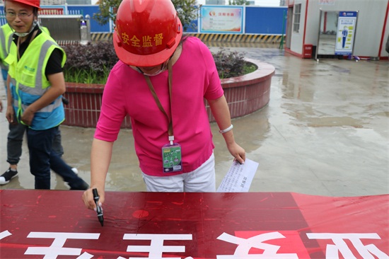 午夜无码伦费影视在线观看果冻