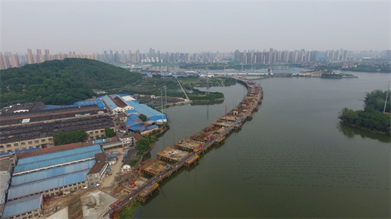 午夜无码伦费影视在线观看果冻