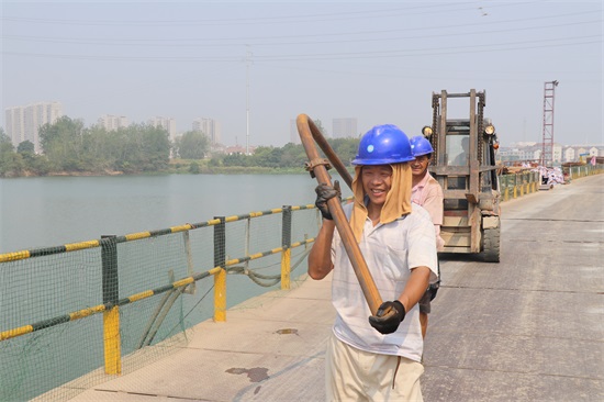 午夜无码伦费影视在线观看果冻