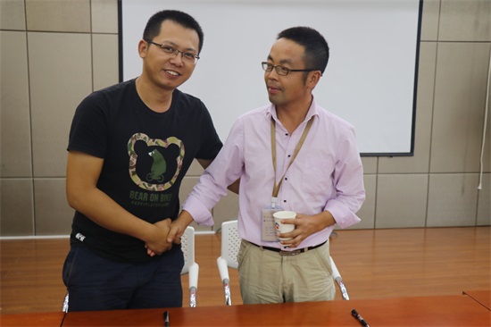 午夜无码伦费影视在线观看果冻