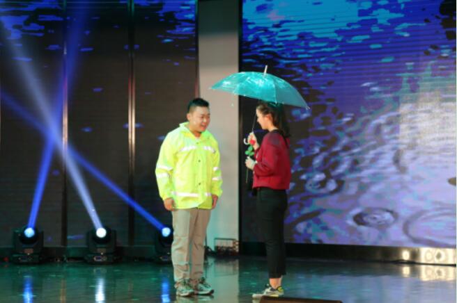 午夜无码伦费影视在线观看果冻