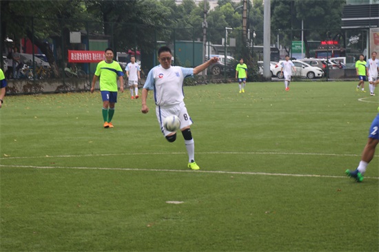 午夜无码伦费影视在线观看果冻