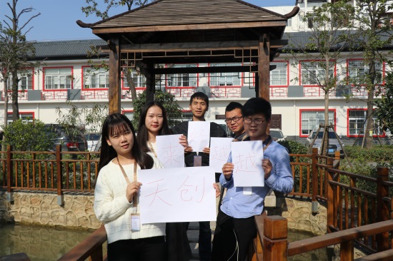 午夜无码伦费影视在线观看果冻