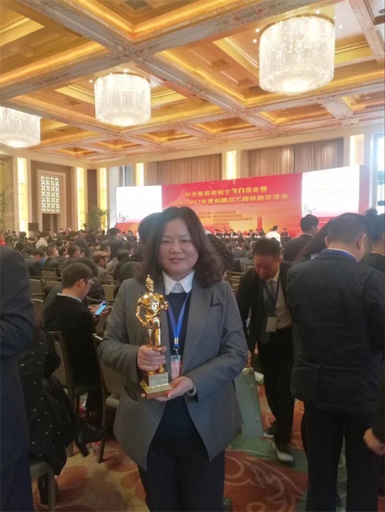 午夜无码伦费影视在线观看果冻