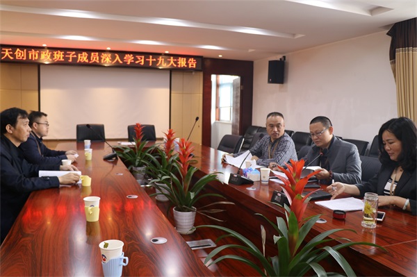 午夜无码伦费影视在线观看果冻