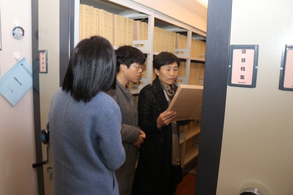 午夜无码伦费影视在线观看果冻