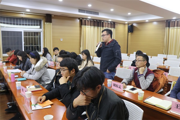 午夜无码伦费影视在线观看果冻