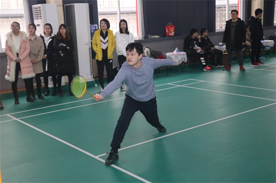 午夜无码伦费影视在线观看果冻