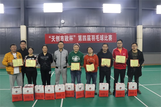 午夜无码伦费影视在线观看果冻