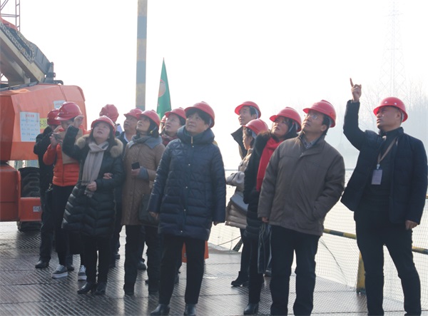 午夜无码伦费影视在线观看果冻