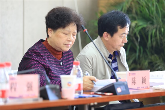 午夜无码伦费影视在线观看果冻