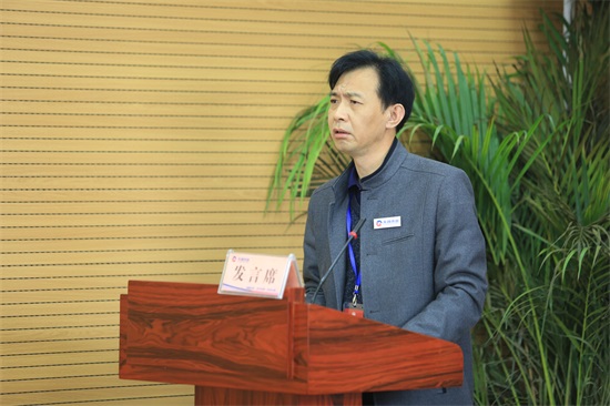 午夜无码伦费影视在线观看果冻