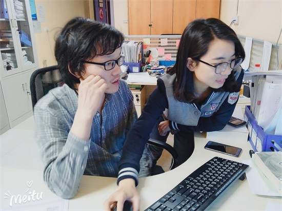 午夜无码伦费影视在线观看果冻