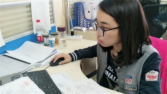 午夜无码伦费影视在线观看果冻