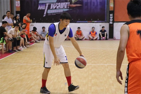 午夜无码伦费影视在线观看果冻