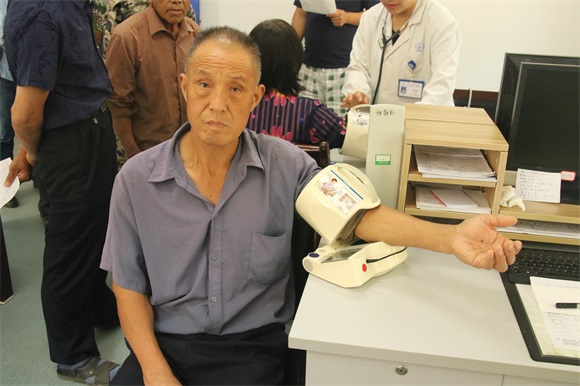 午夜无码伦费影视在线观看果冻