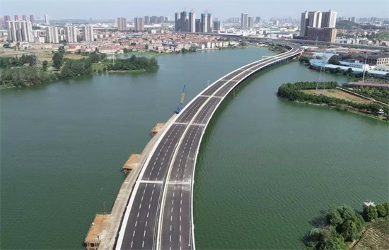 午夜无码伦费影视在线观看果冻