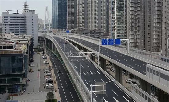 午夜无码伦费影视在线观看果冻