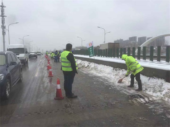 午夜无码伦费影视在线观看果冻