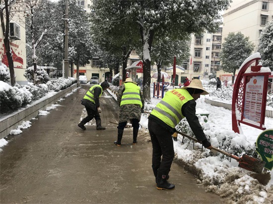 午夜无码伦费影视在线观看果冻