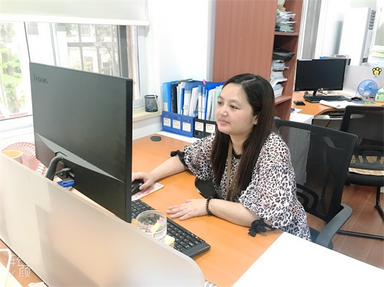 午夜无码伦费影视在线观看果冻