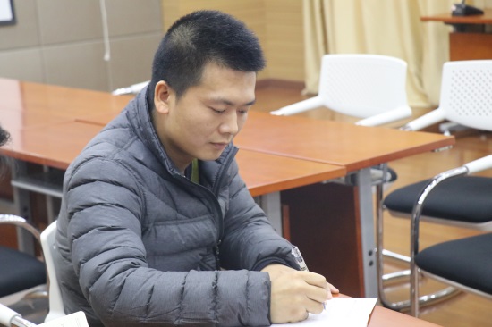 午夜无码伦费影视在线观看果冻