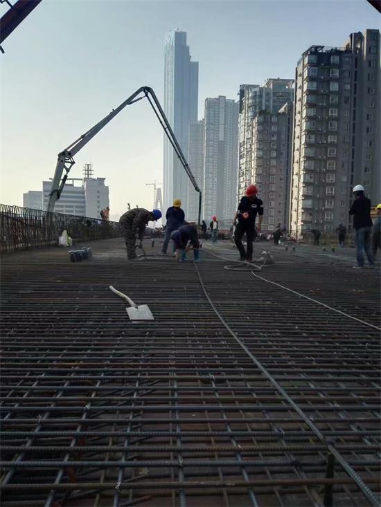 午夜无码伦费影视在线观看果冻